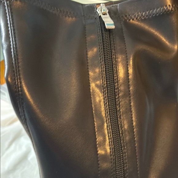 Vivianly Black Heeled Boots - Picture 4 of 9